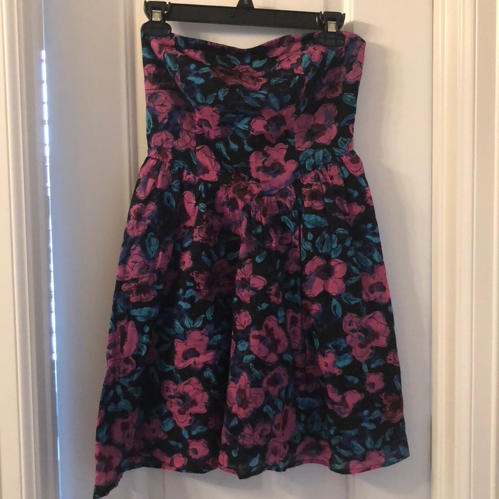 Anthro strapless dress